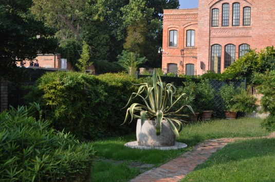 Le jardin de l’usine Fortuny, à la Giudecca